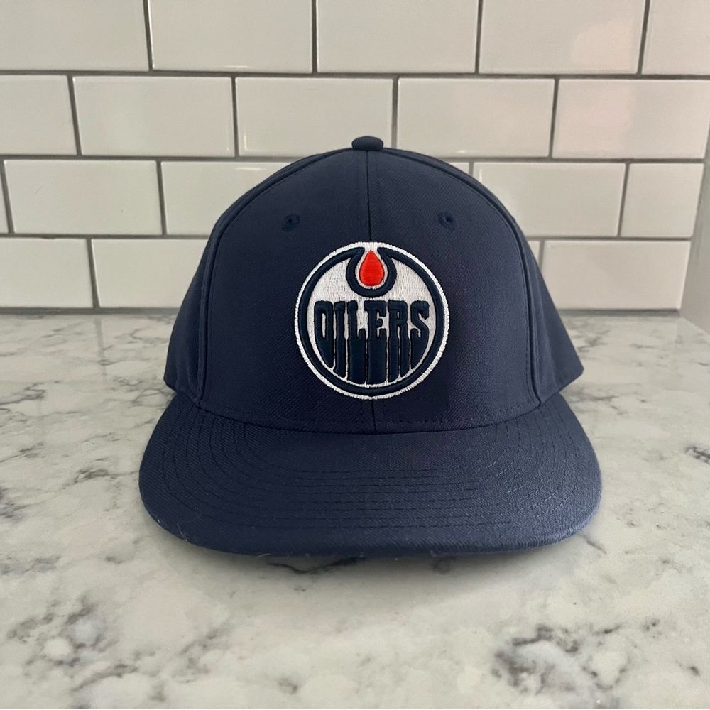 Edmonton Oilers Fitted Hat 7 1/4 Adidas Cap NHL
